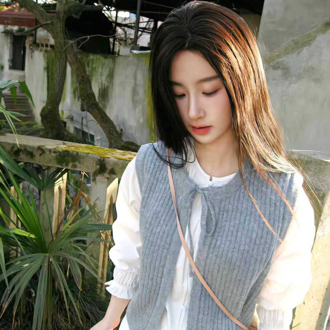 春燕展翅